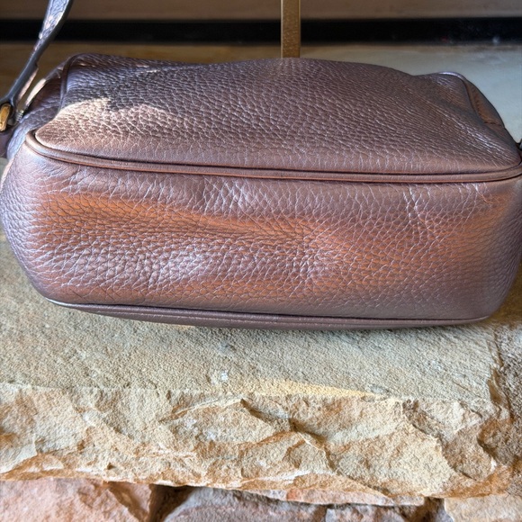 Gucci Metallic Lavender Soho Pebbled Leather Crossbody with Tassel - Picture 5 of 6